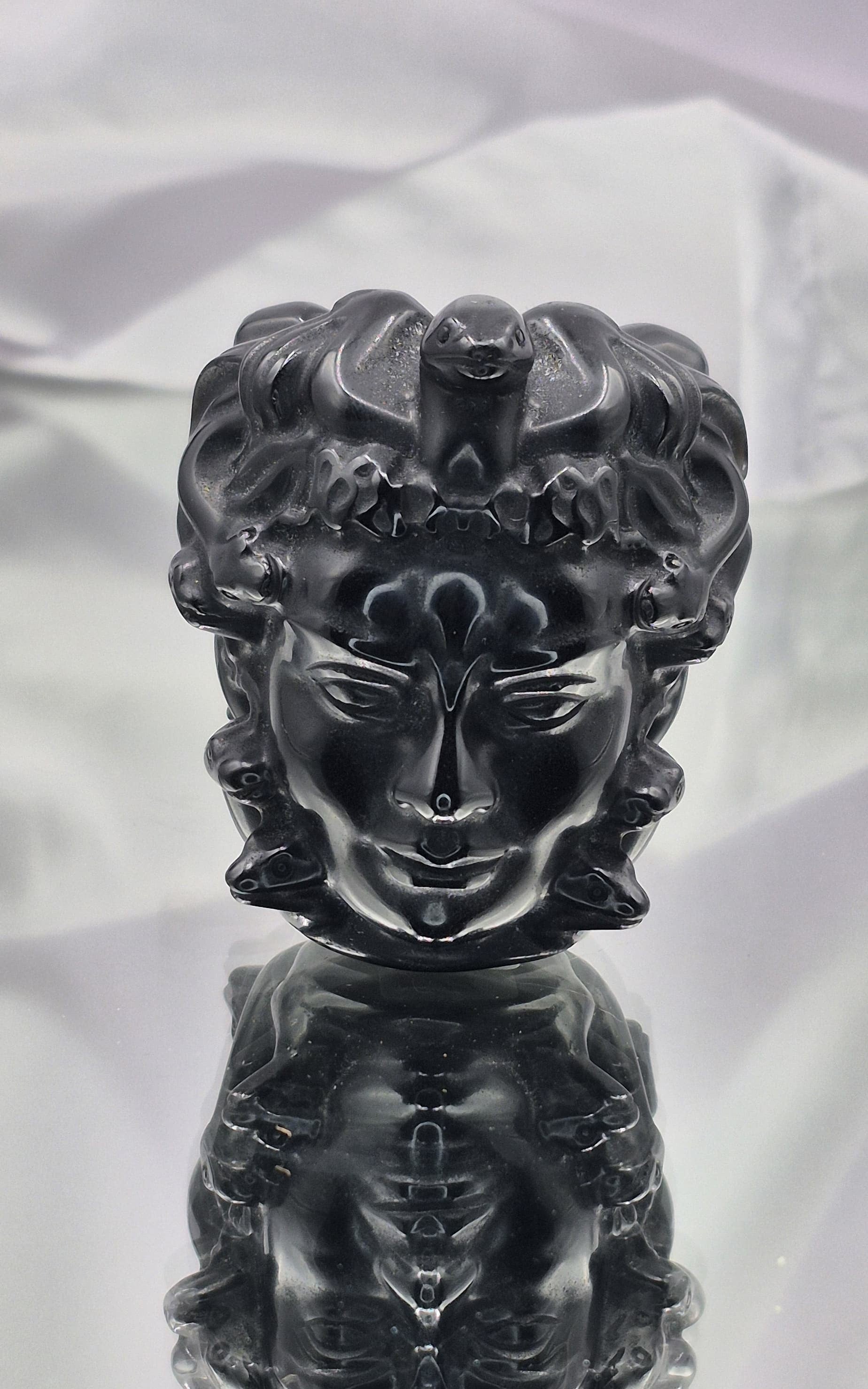 π Obsidian Medusa