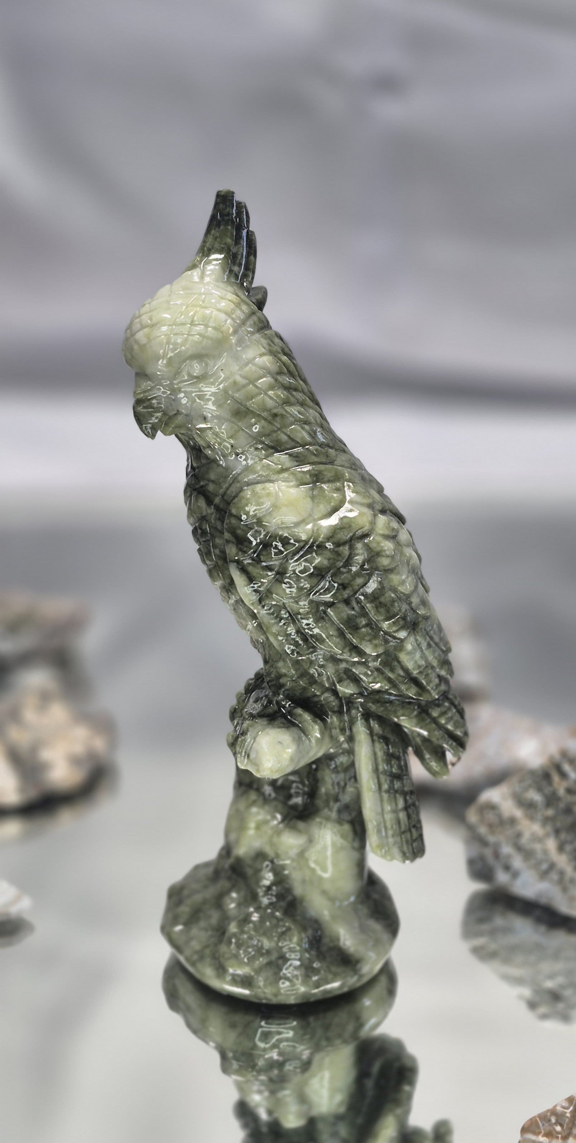 🦜 Serpentine Parrot Carving
