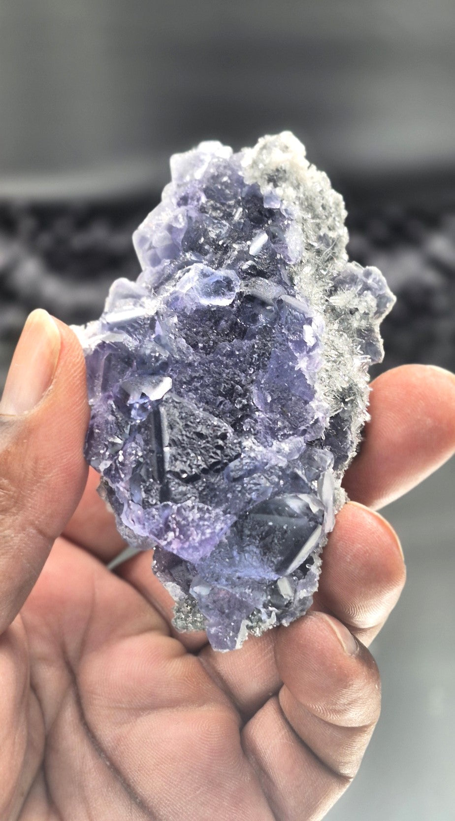 💜 Raw Purple Tanzanite Fluorite with Stand