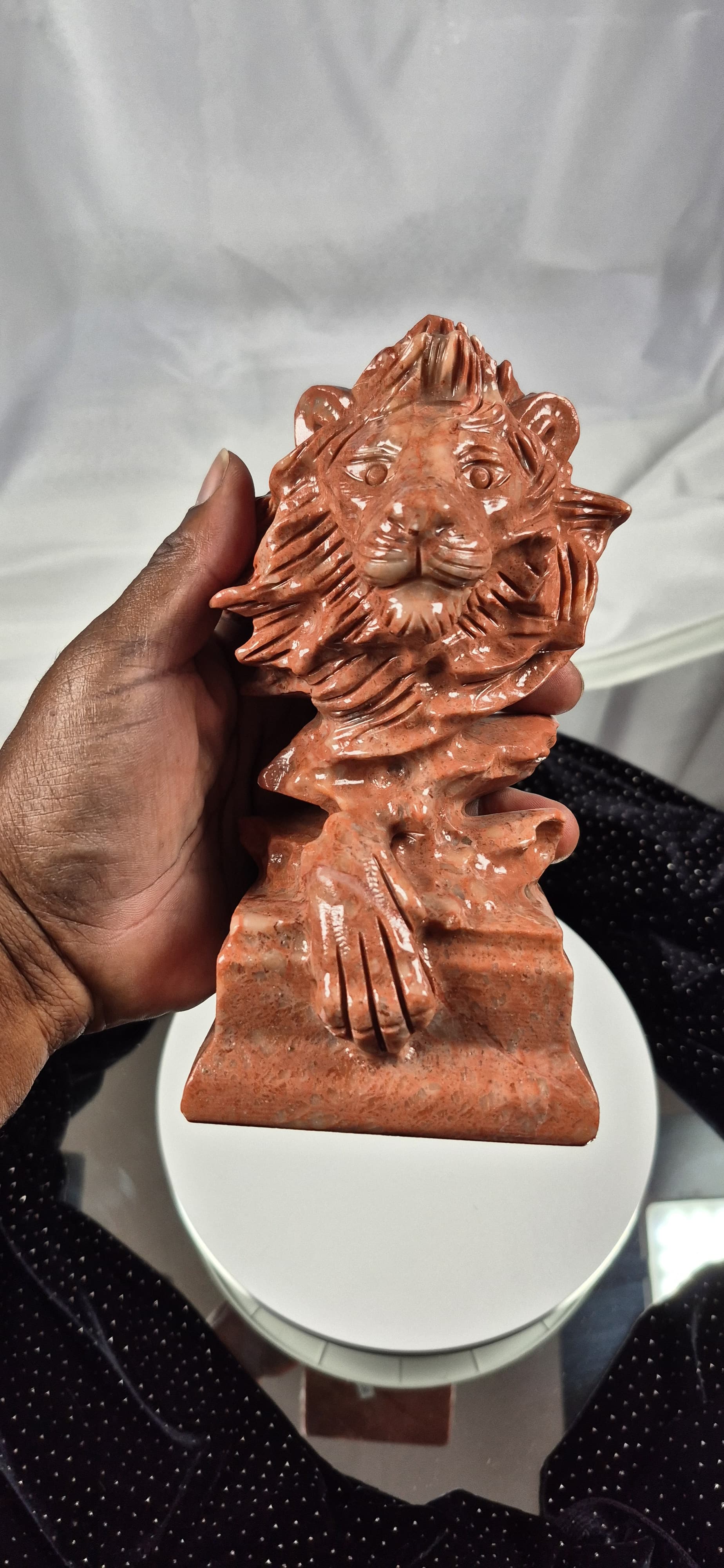 🦁 Red Jasper Lion Head Carving