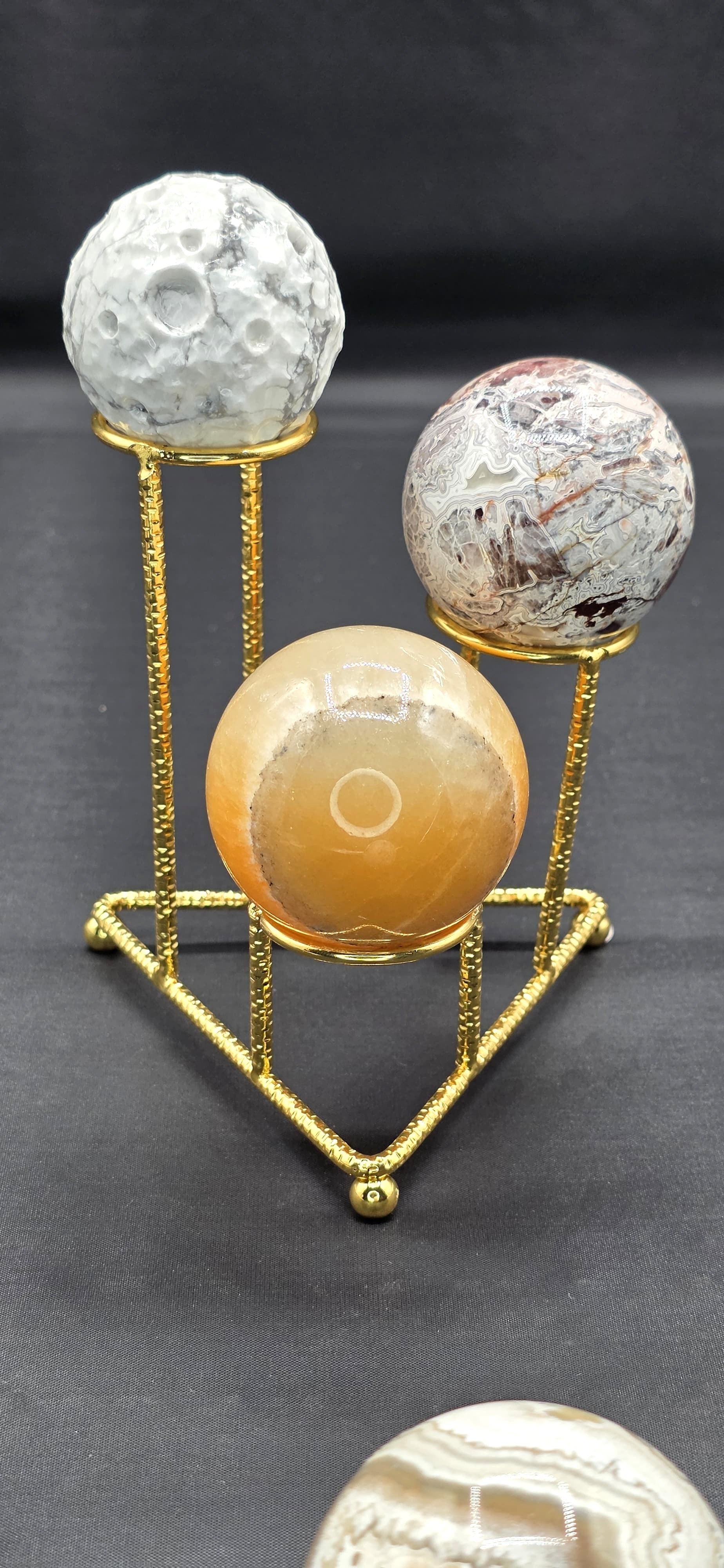 ✨ Gold or Silver 3-Sphere Holder – Triangular Display Stand (4”)