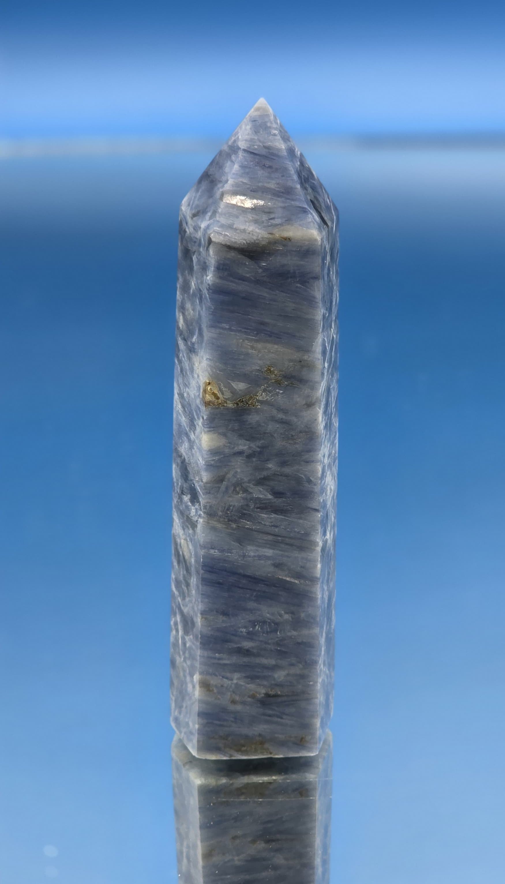 💙 Blue Kyanite Tower - UV Reactive