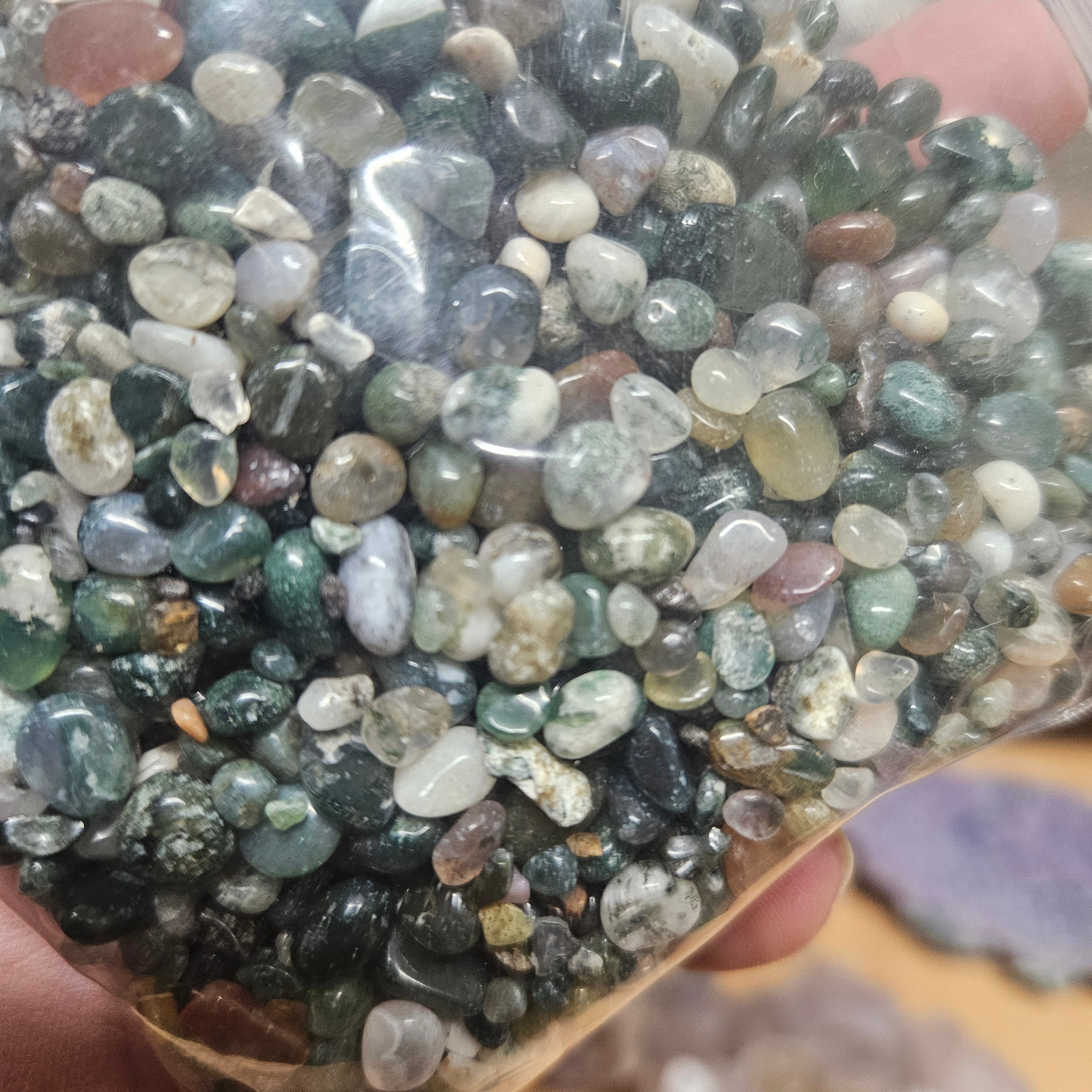 🌿 Moss Agate Chipstone Bag (8 oz)