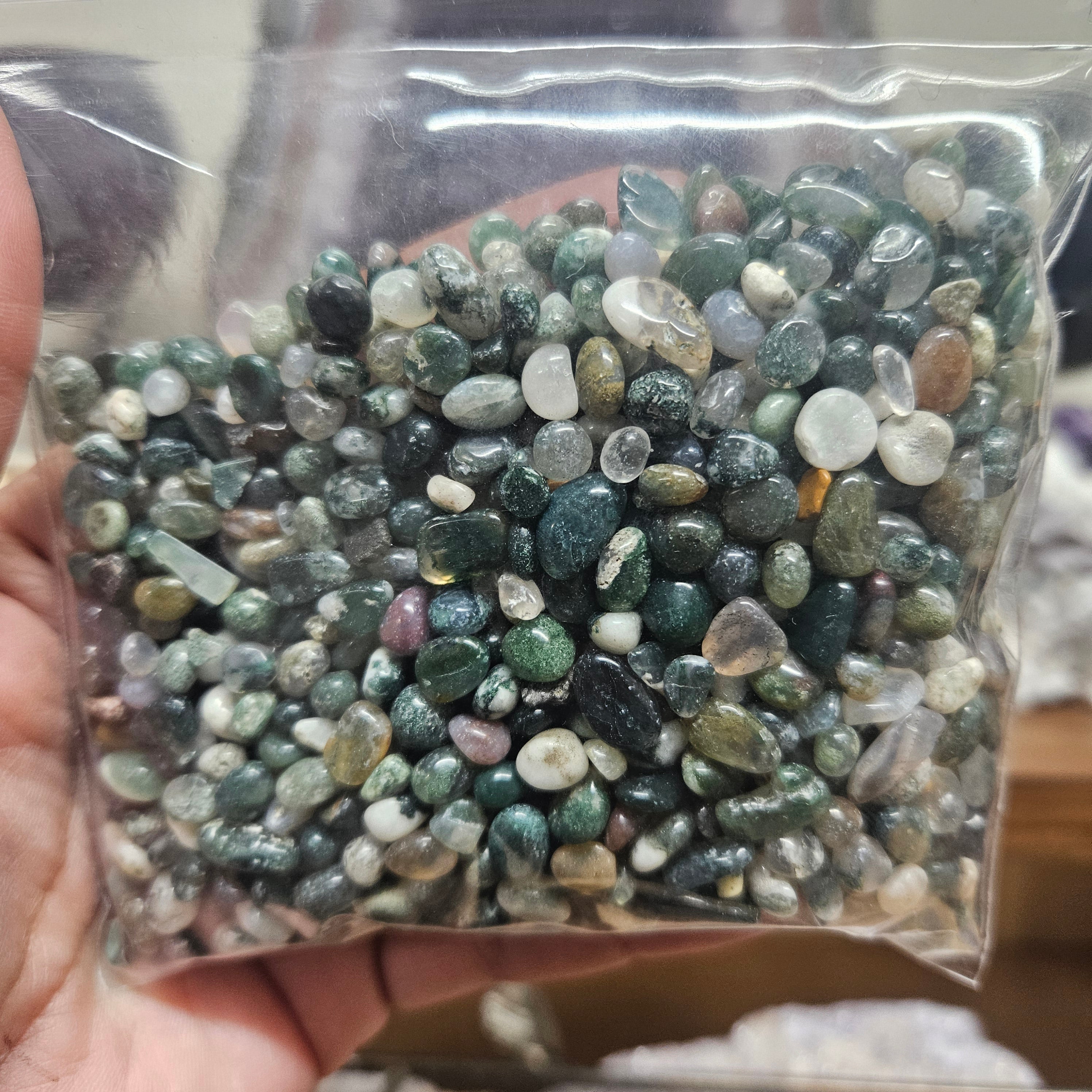 🌿 Moss Agate Chipstone Bag (8 oz)